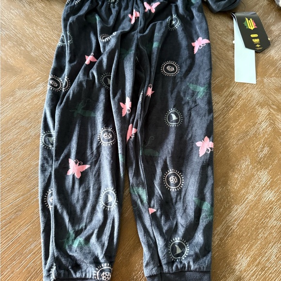 New WICKED The Movie Girls Pajamas 4/5 - Picture 6 of 6